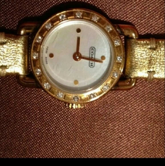 Coach watch has Mother of Pearl face with real dia - Picture 2 of 4